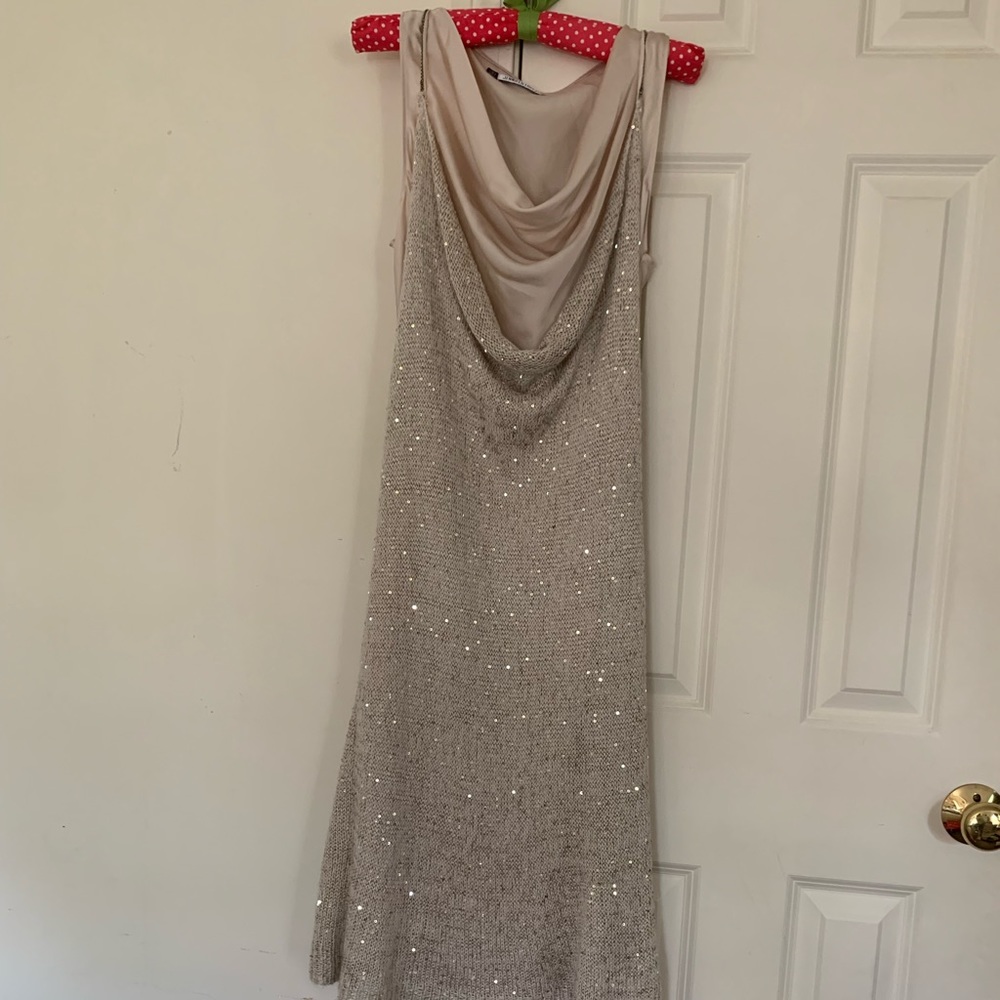 Scoop neck dress